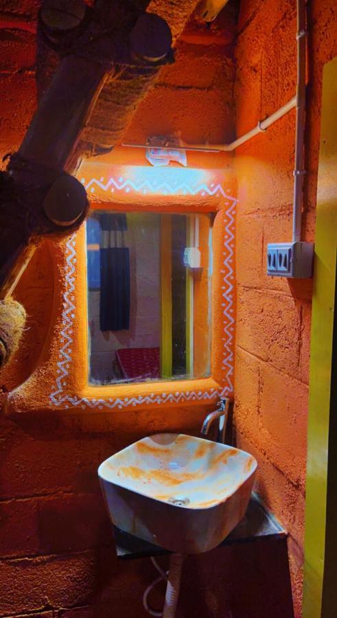 Spykee Spot Hampi Hotell Eksteriør bilde